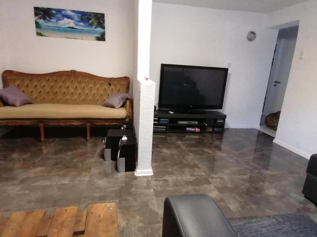 Schöne In Apartment Hechingen